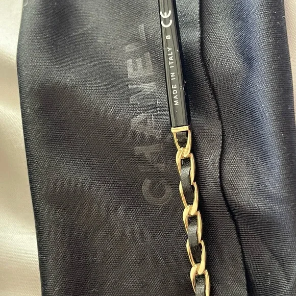 CHANEL Black Sunglasses with Classic Chain Design